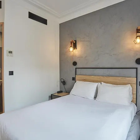 Auguste Hotel París