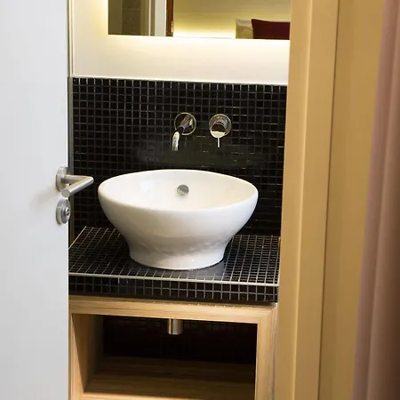 Auguste 3* París