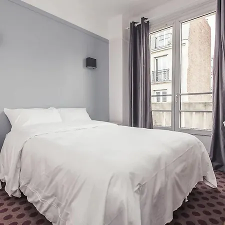 Auguste 3* Paris
