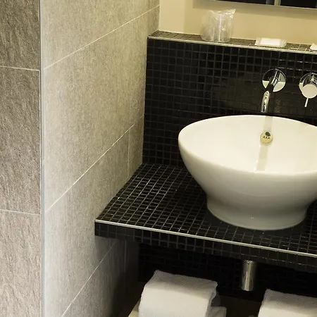 Auguste Hotell Paris